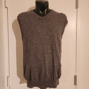 Men's grey sweater v-neck vest